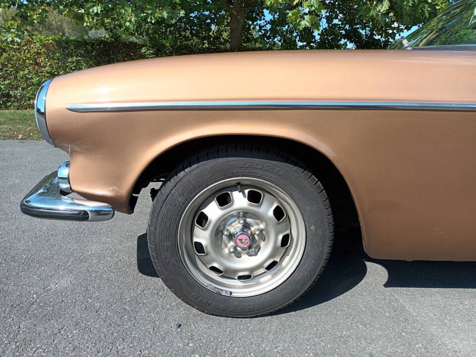 Image 26/73 of Volvo 1800 ES (1972)