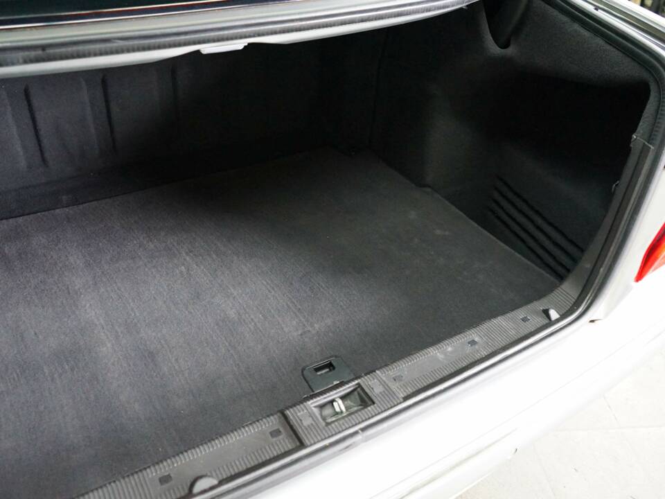 Bild 31/38 von Mercedes-Benz E 200 Kompressor (2001)