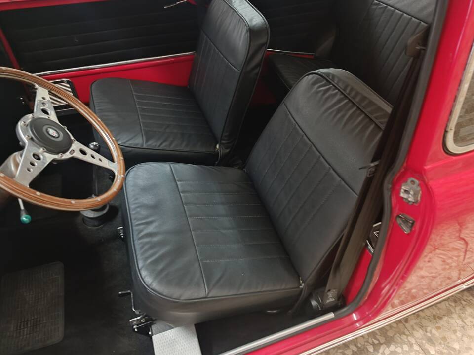 Image 22/77 of Austin Mini 850 (1965)