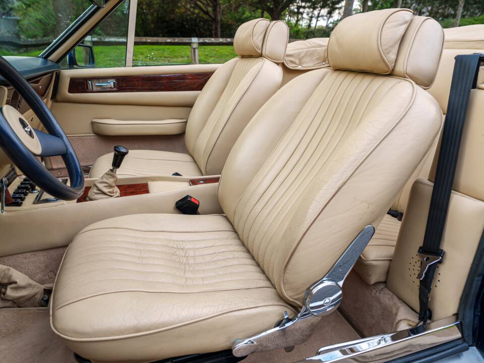 Image 24/26 of Aston Martin V8 EFi Volante (1986)