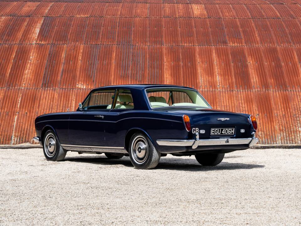 Image 4/15 of Rolls-Royce Silver Spur Park Ward (1969)