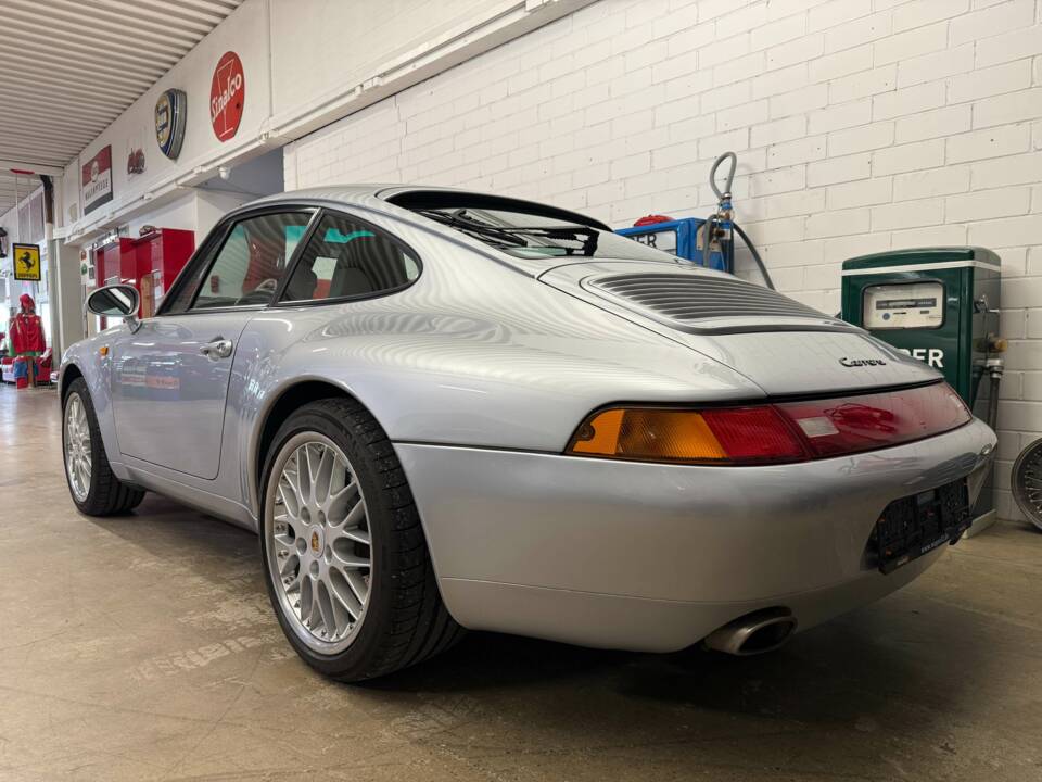 Afbeelding 17/18 van Porsche 911 Carrera 4 (1996)