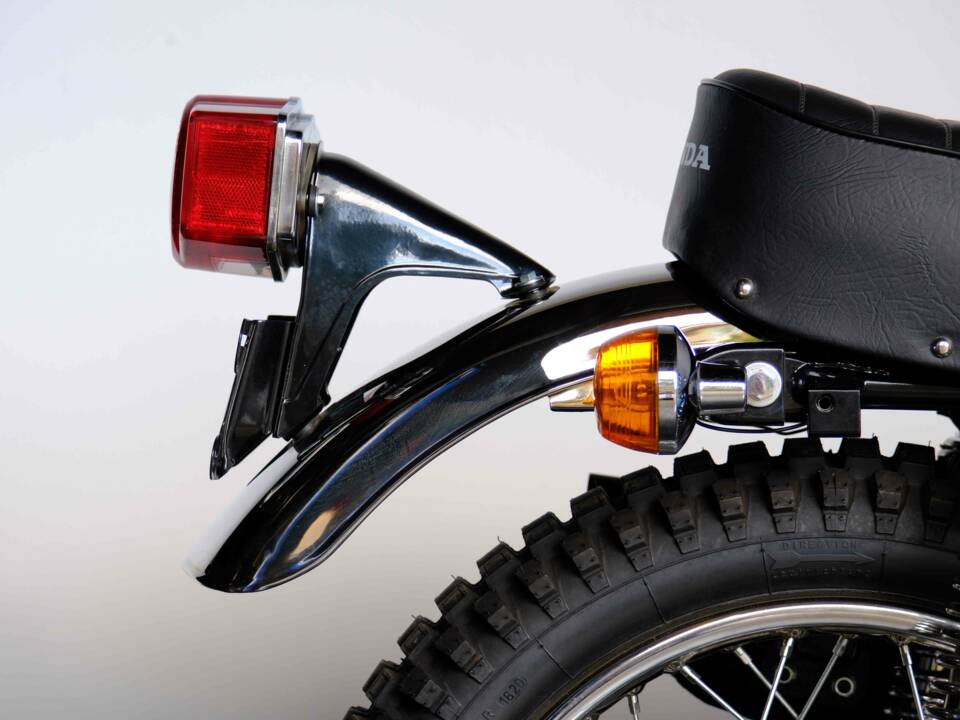 Bild 14/83 von Honda CL 450 K4 (1973)