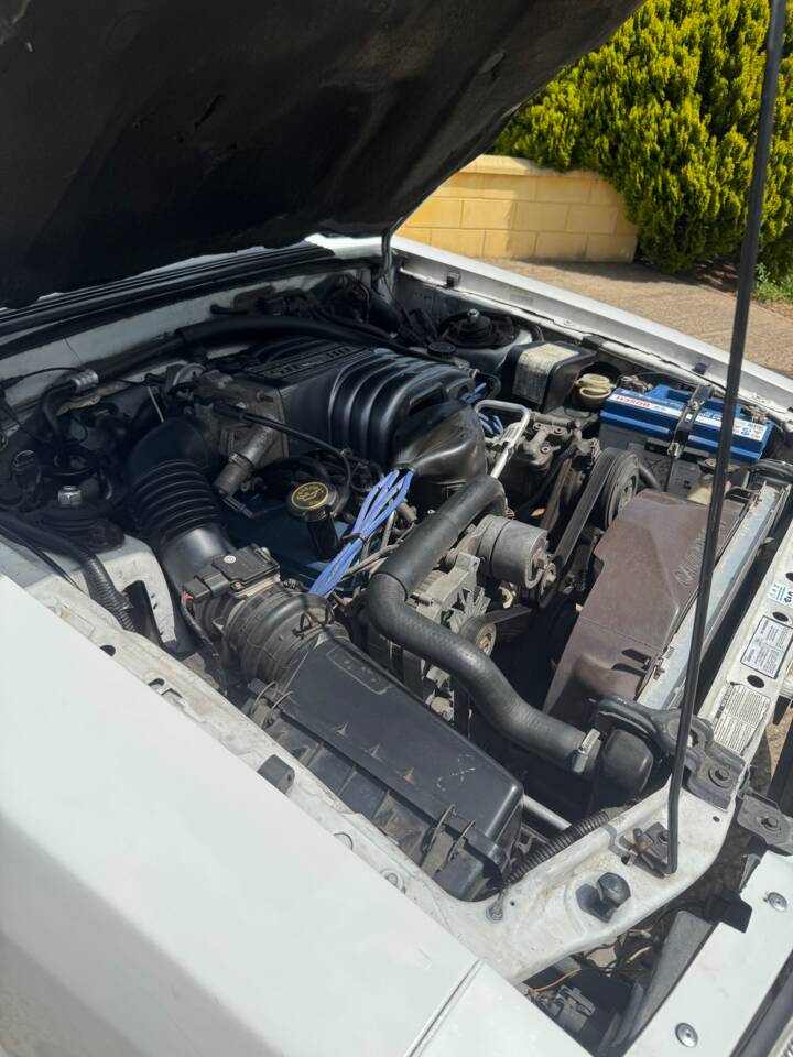 Image 22/30 of Ford Mustang GT (1988)