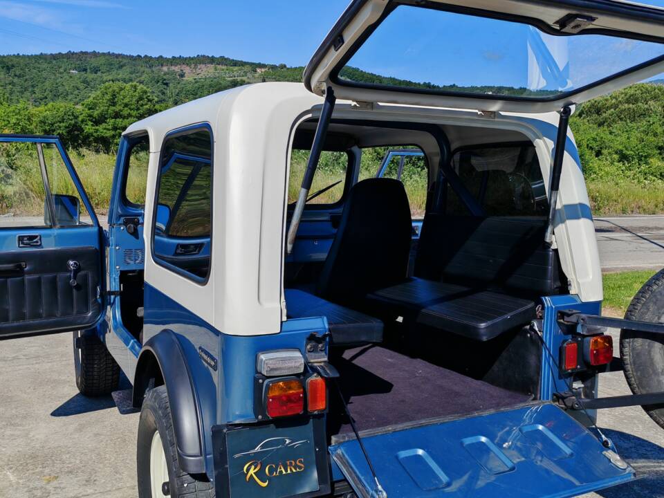 Image 27/31 of Jeep CJ-7 2.4L Diesel (1983)