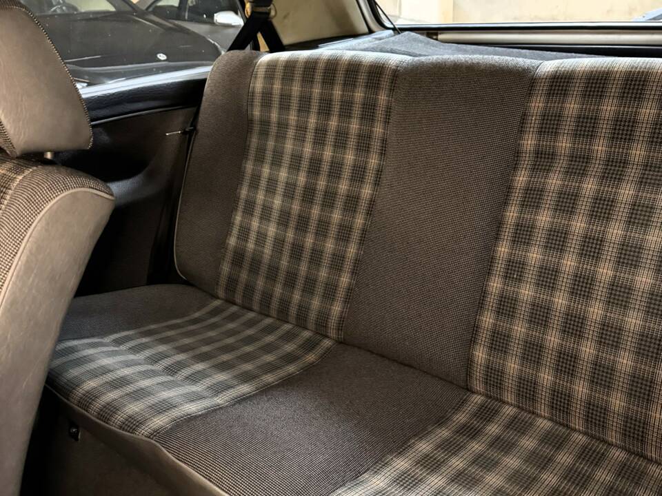 Image 21/22 of Volkswagen Golf Mk II 1.3 (1987)