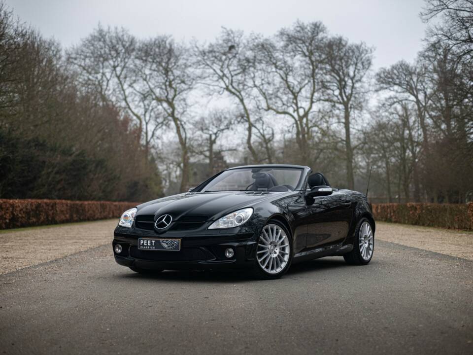 Immagine 1/38 di Mercedes-Benz SLK 55 AMG (2007)