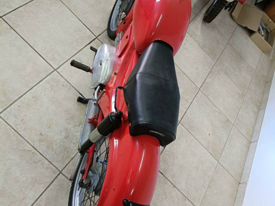 Immagine 11/22 di Moto Guzzi Zigolo 110 (1961)