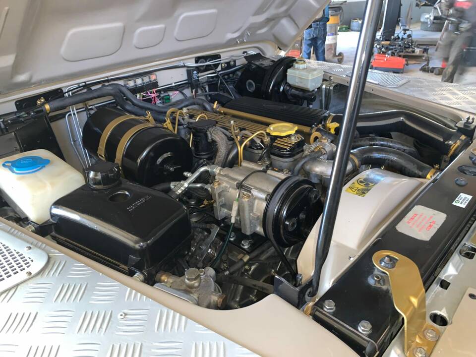 Afbeelding 14/21 van Land Rover Defender 90 (1997)