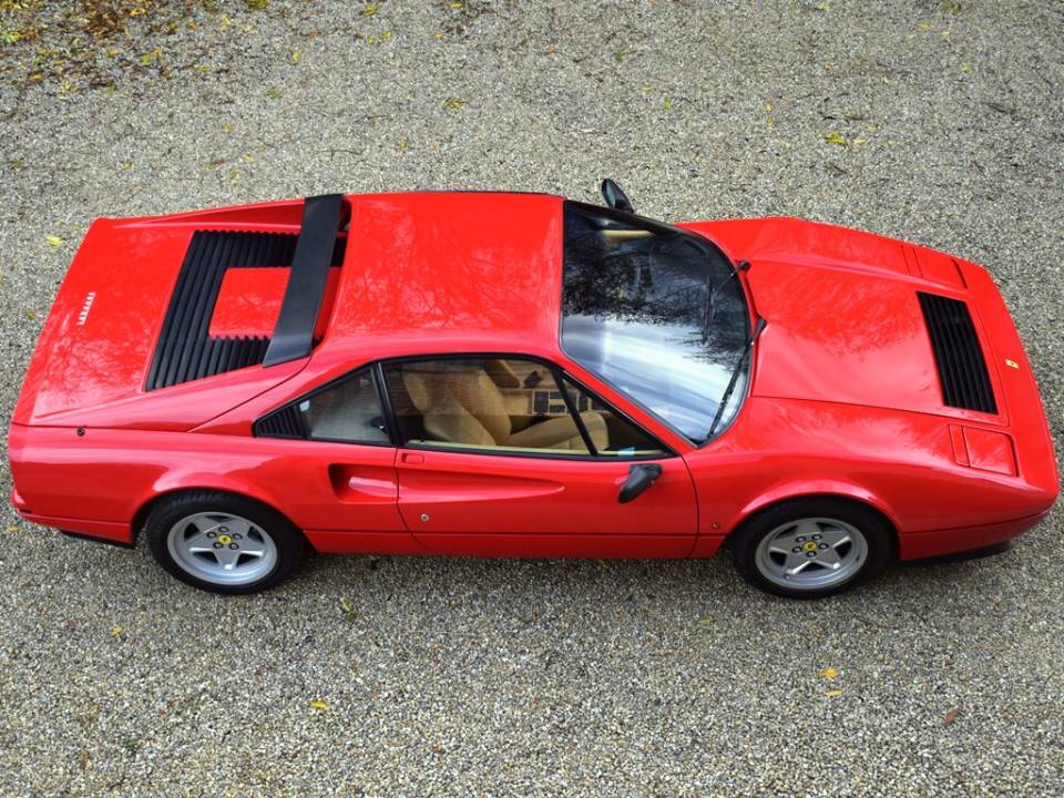 Imagen 8/35 de Ferrari 328 GTB (1986)