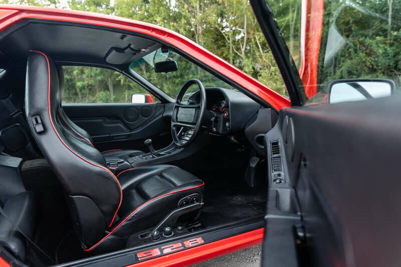 Image 39/50 of Porsche 928 S (1986)