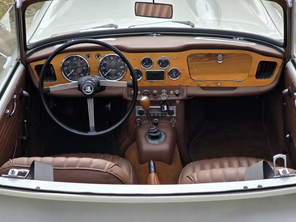 Imagen 5/46 de Triumph TR 4A (1965)