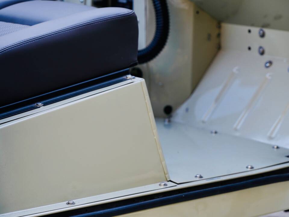 Bild 94/100 von Land Rover 88 (1968)
