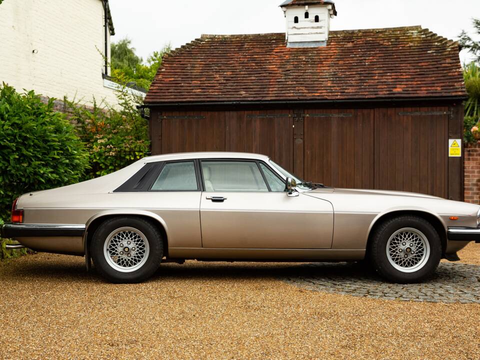 Immagine 2/40 di Jaguar XJ-S 3.6 (1988)