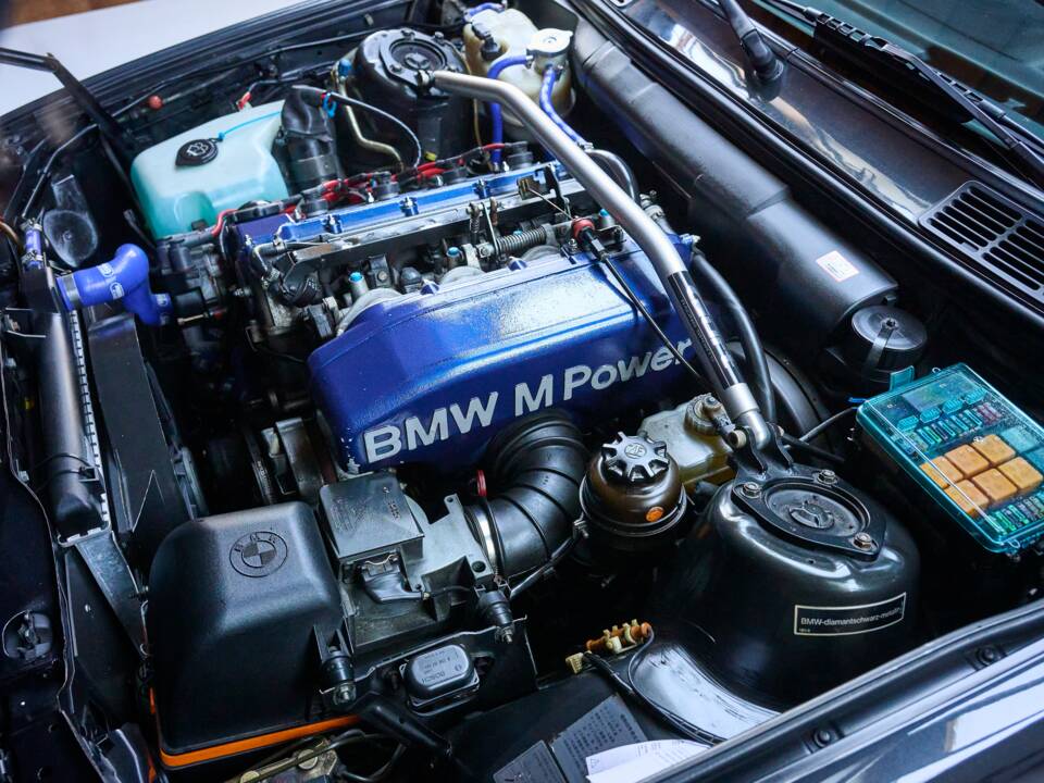 Bild 29/36 von BMW M3 (1989)