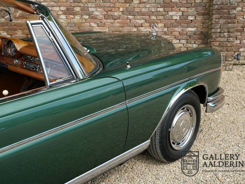 Afbeelding 47/50 van Mercedes-Benz 220 SE b (1964)