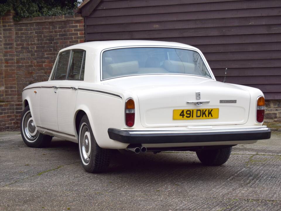 Image 29/50 of Rolls-Royce Silver Shadow II (1979)