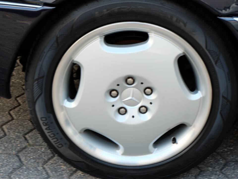 Image 59/70 de Mercedes-Benz CL 500 (1997)