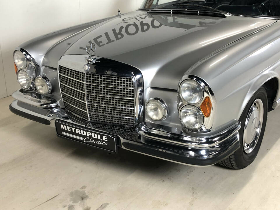 Bild 16/31 von Mercedes-Benz 280 SE 3,5 (1970)