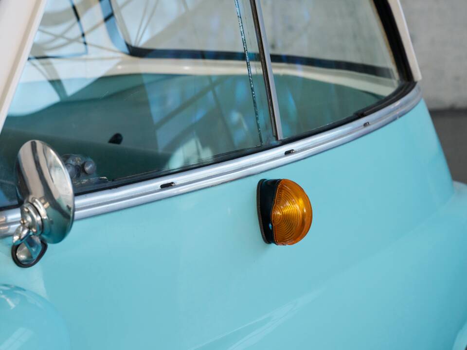 Image 5/29 of BMW Isetta 300 (1962)