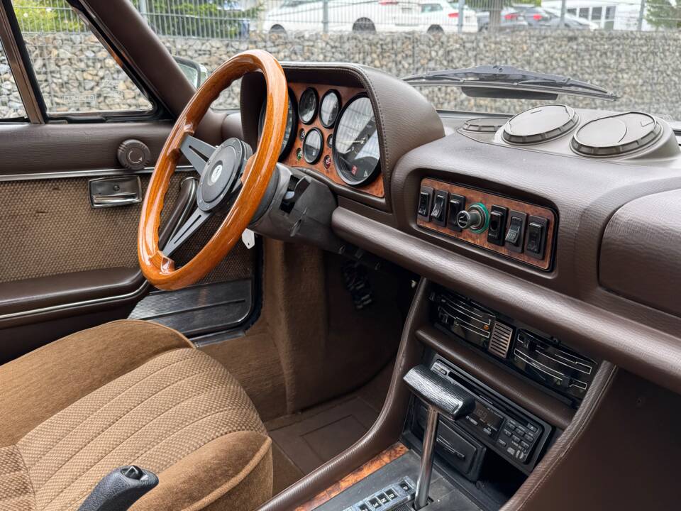 Bild 30/35 von Peugeot 504 Coupé (1983)