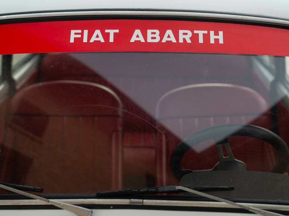Imagen 32/50 de Abarth 695 SS (1966)