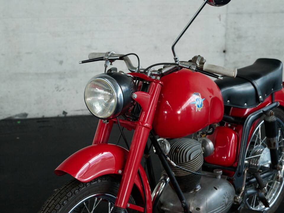 Image 9/28 of MV Agusta 125 TR (1958)