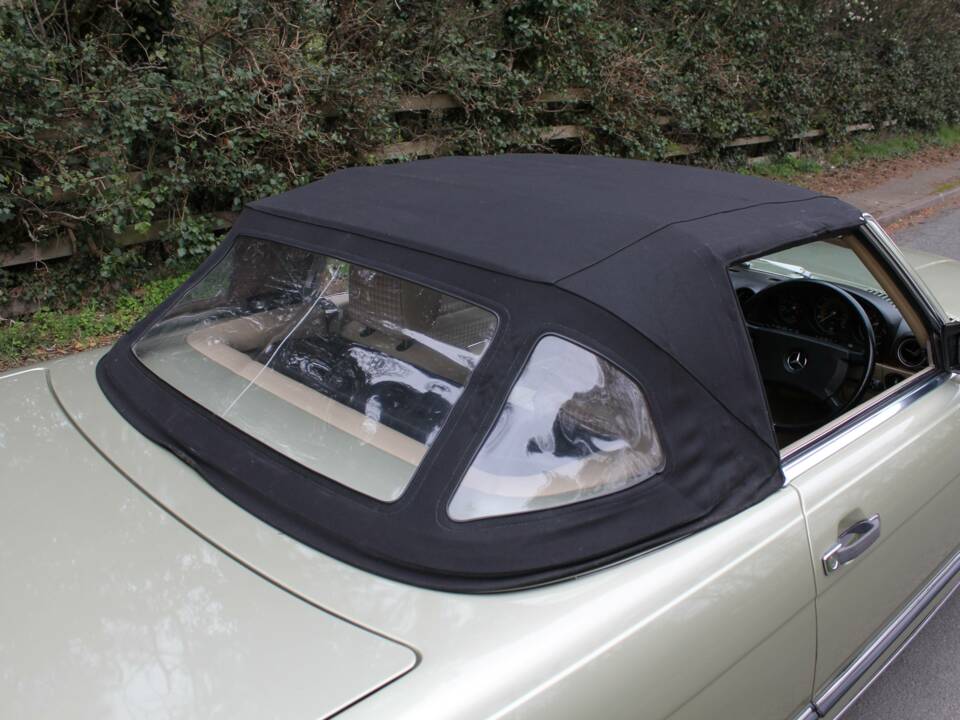 Image 17/18 of Mercedes-Benz 300 SL (1986)