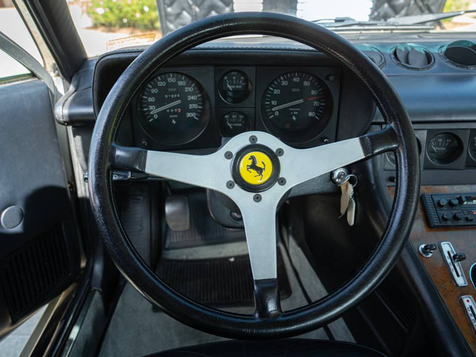 Bild 30/49 von Ferrari 400 GT (1978)