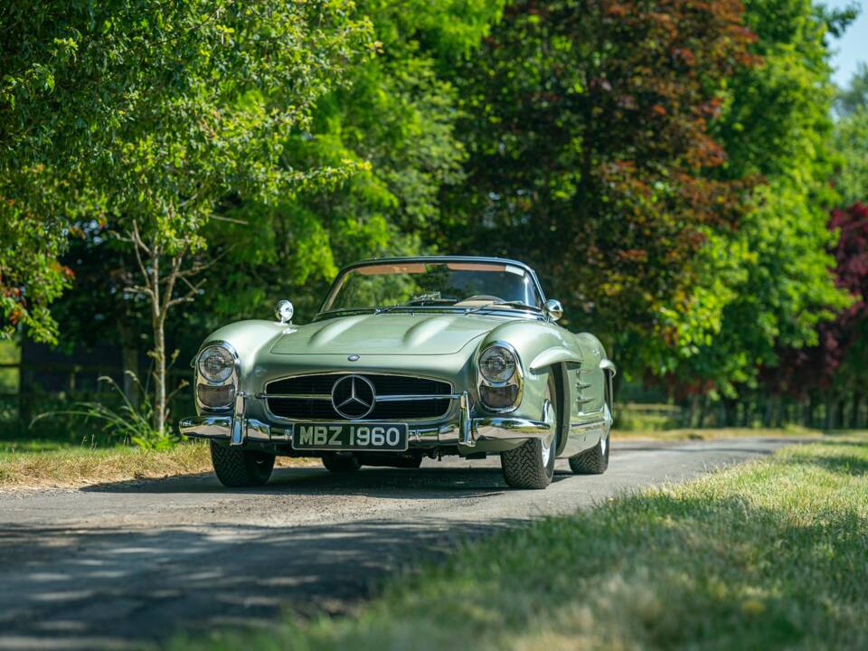 Image 12/50 of Mercedes-Benz 300 SL Roadster (1960)