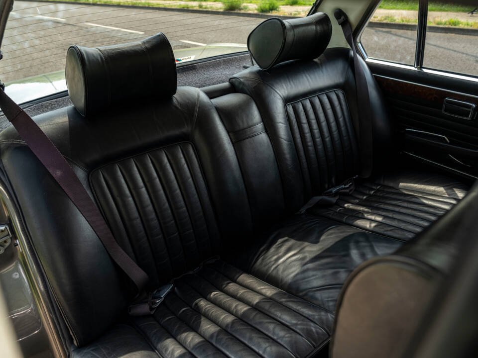 Afbeelding 24/29 van BMW 3,3 L (1975)