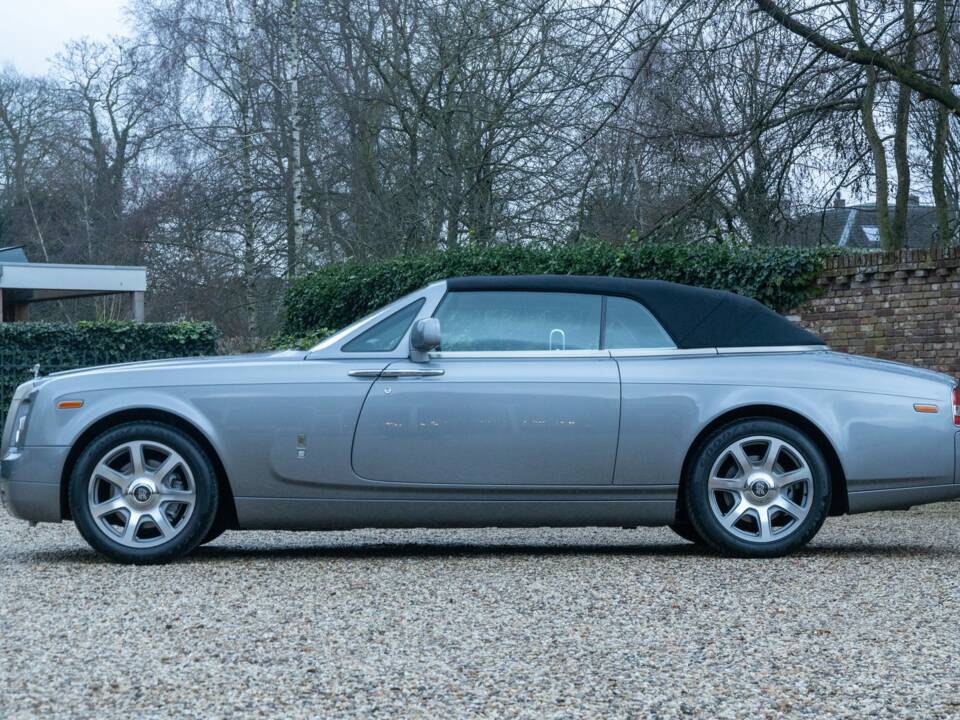 Bild 46/50 von Rolls-Royce Phantom DHC (2009)