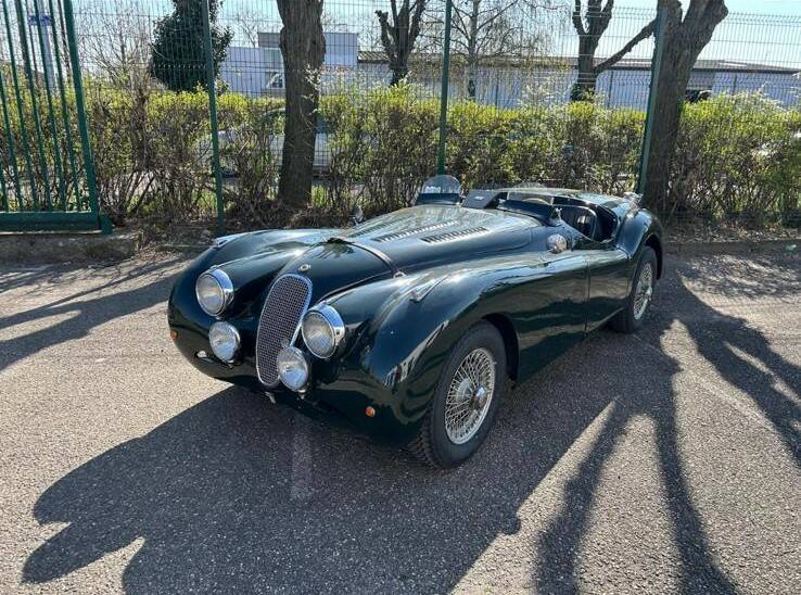 Image 1/14 of Jaguar XK 120 SE OTS (1951)