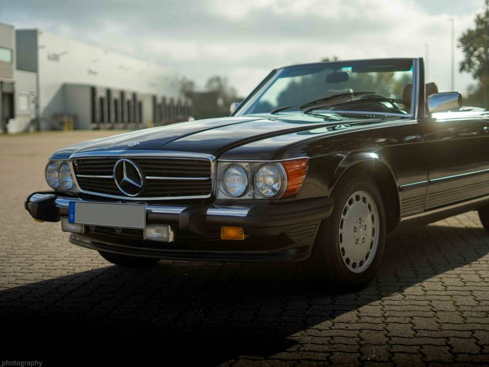 Image 7/33 of Mercedes-Benz 560 SL (1989)