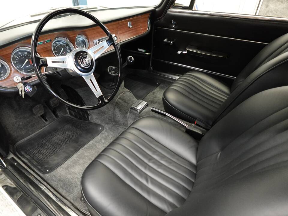 Bild 8/67 von Alfa Romeo Giulia 1300 GT Junior (1968)