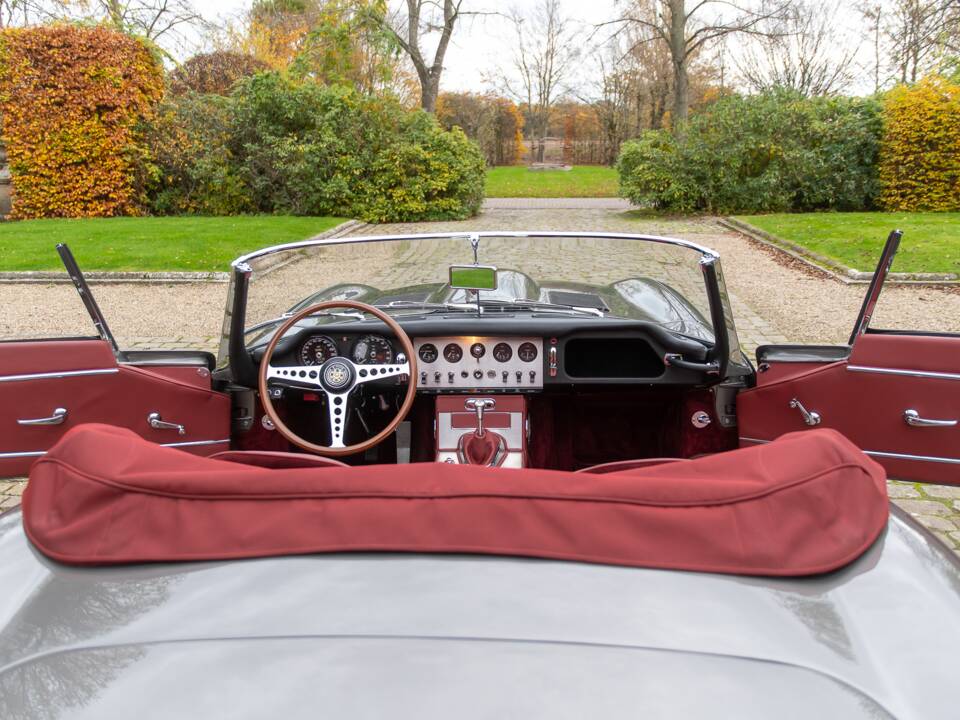 Bild 25/28 von Jaguar E-Type 3.8 (1964)