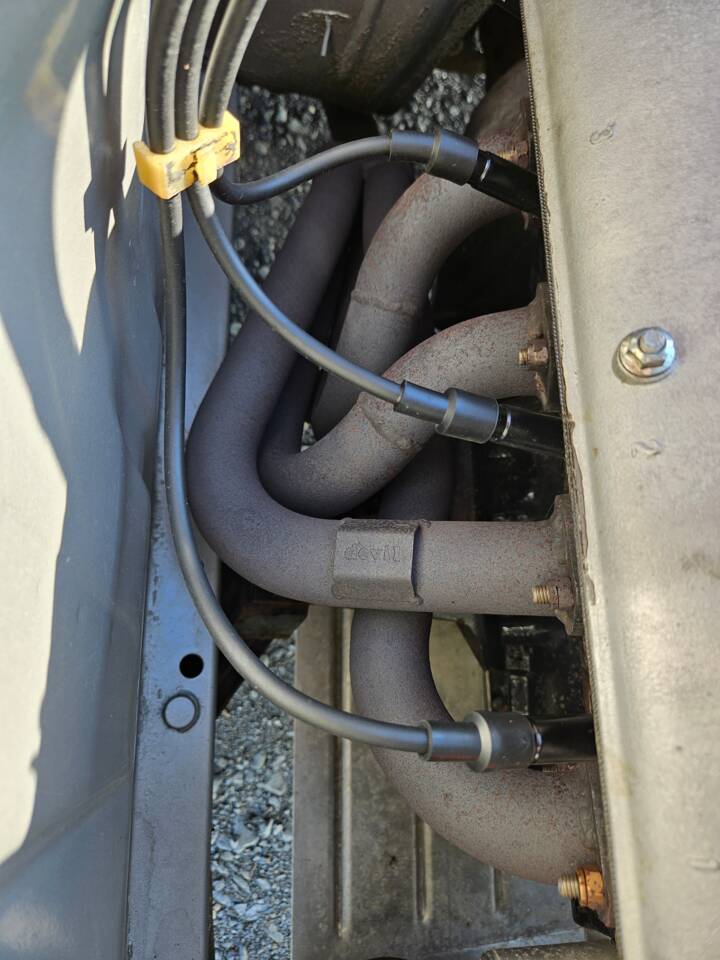 Image 16/64 of BMW 320&#x2F;4 (1977)