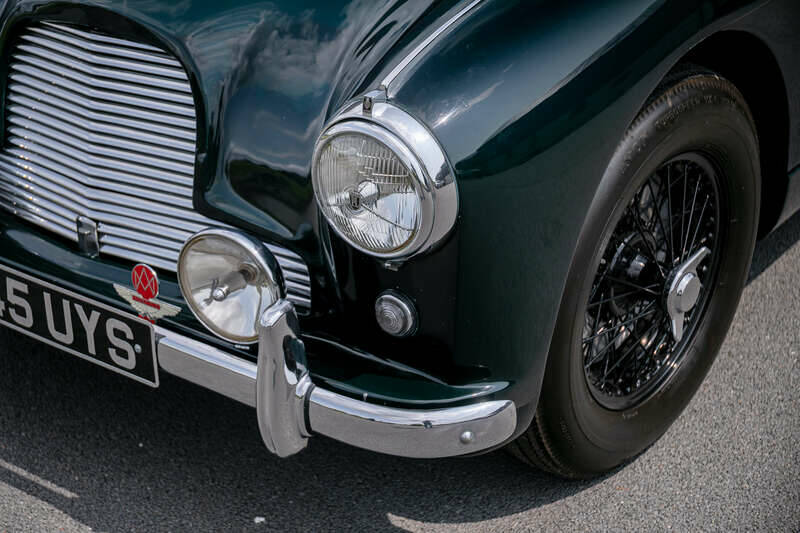 Image 43/50 of Aston Martin DB 2&#x2F;4 Mk I DHC (1954)