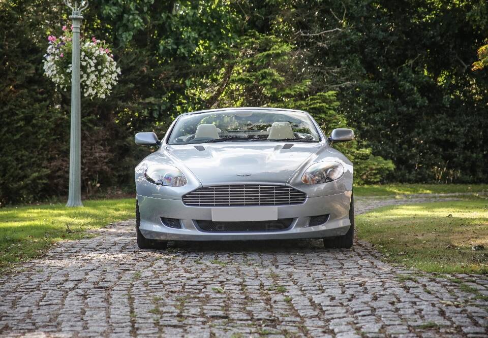Bild 17/30 von Aston Martin DB 9 Volante (2006)