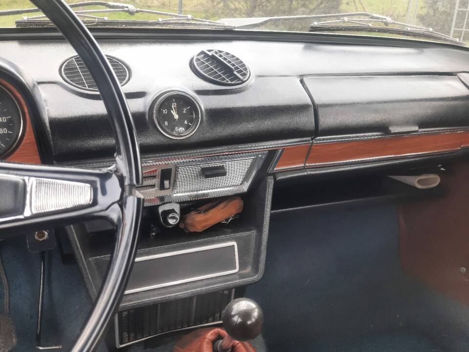 Image 4/17 of Lada 1500 (1974)