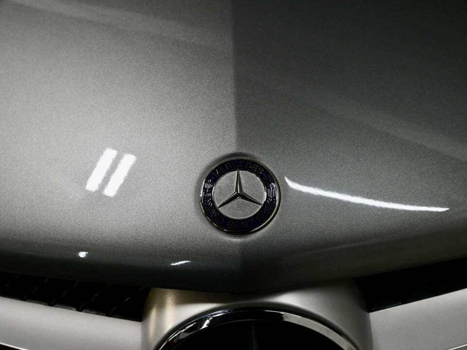 Image 49/50 of Mercedes-Benz SL 500 (2008)
