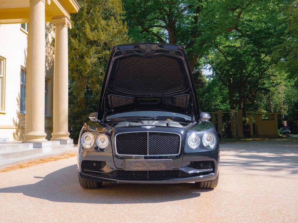 Imagen 59/68 de Bentley Flying Spur V8 S (2017)