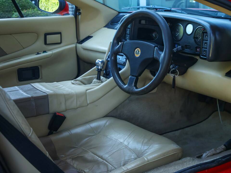 Obraz 24/50 pojazdu Lotus Esprit SE (1992)