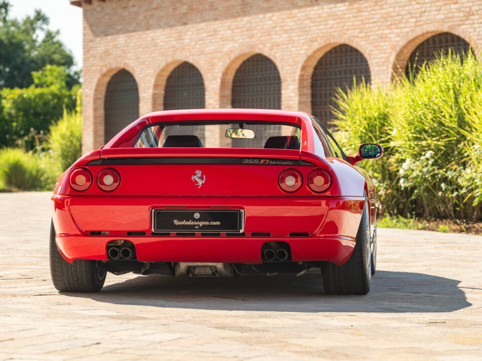 Bild 15/50 von Ferrari F 355 Berlinetta (1998)