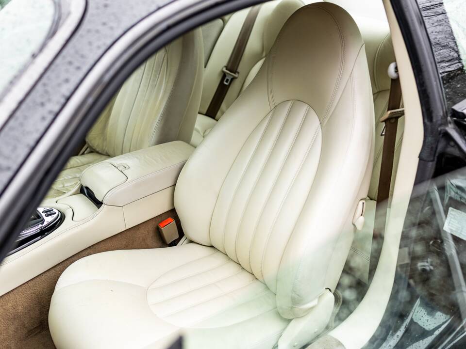 Afbeelding 37/50 van Jaguar XKR (1998)