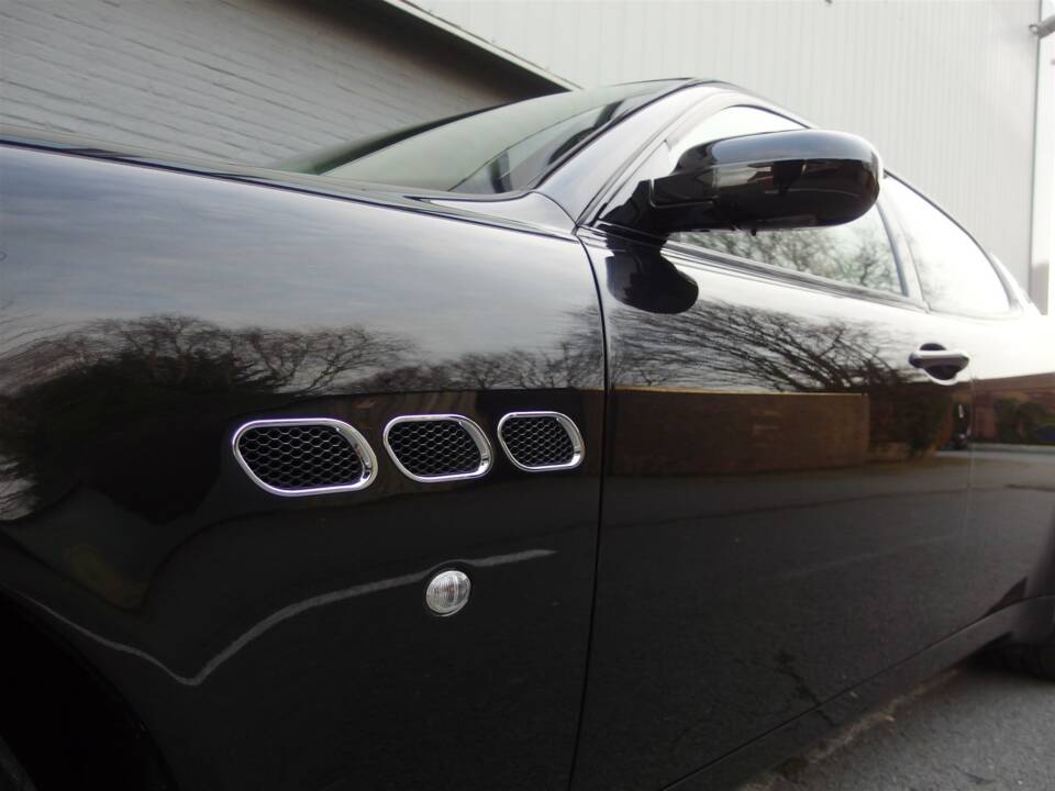 Bild 24/95 von Maserati Quattroporte 4.2 (2009)