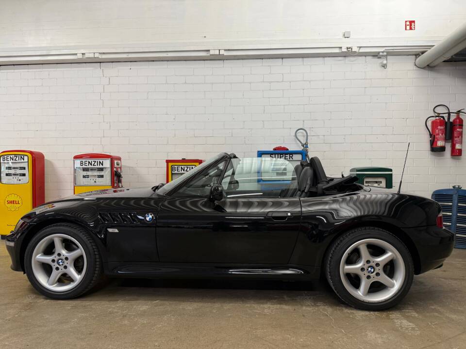 Image 17/19 of BMW Z3 1.9i (2001)