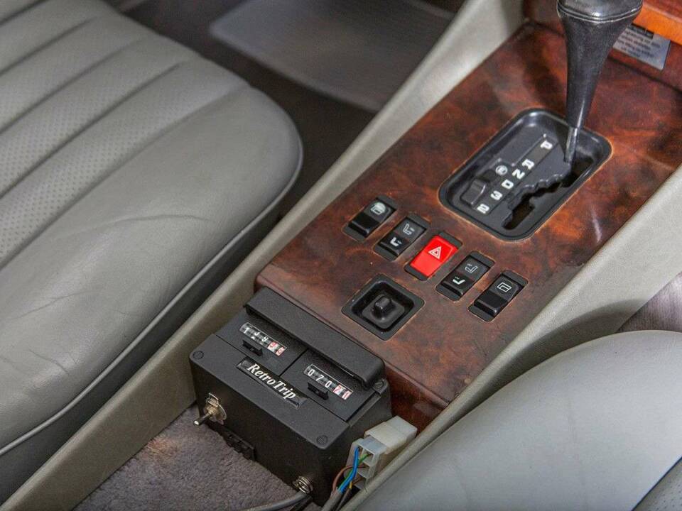 Image 24/27 de Mercedes-Benz 300 SL (1986)