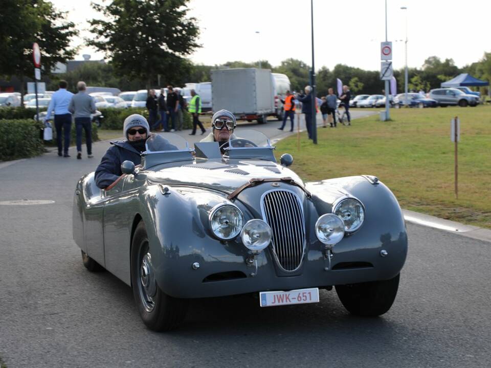 Image 4/8 of Jaguar XK 120 OTS (1950)