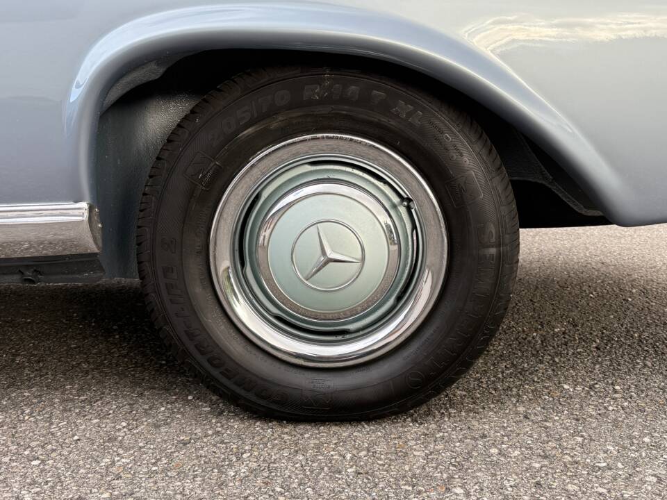 Bild 11/43 von Mercedes-Benz 250 SE (1966)